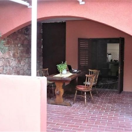 Apartment Maya Stari Grad  Exterior photo