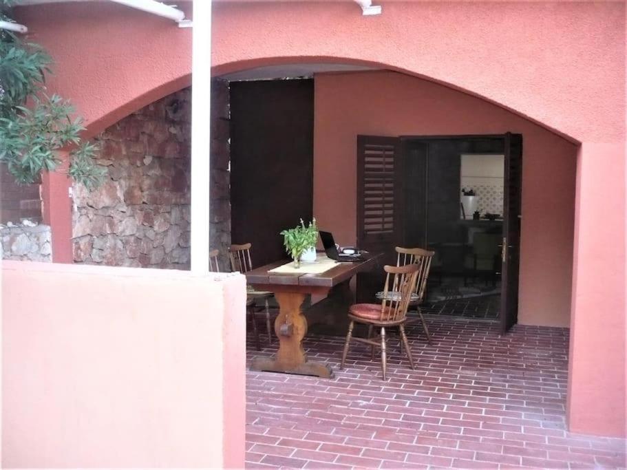 Apartment Maya Stari Grad  Exterior photo